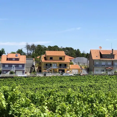 Charming House In Cortiçada With Balcony&mountain View Casa de Férias *