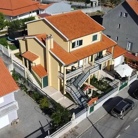Nyaraló Charming House In Corticada With Balcony And Mountain View *