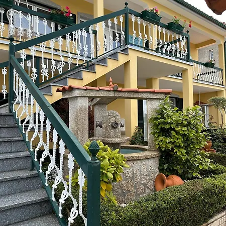 Semesterbostad Charming House In Corticada With Balcony And Mountain View Corticada (Aguiar da Beira)