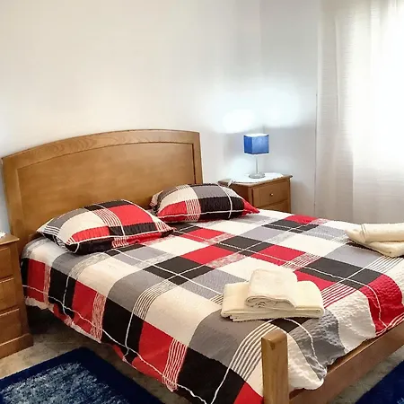 Charming House In Corticada With Balcony And Mountain View