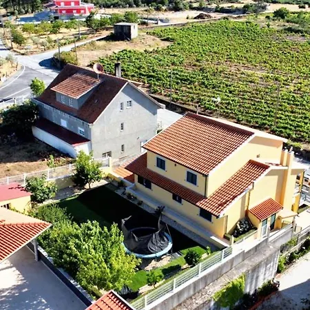 Charming House In Corticada With Balcony And Mountain View Prázdninový dům *