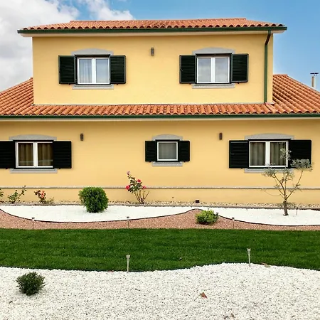 Charming House In Corticada With Balcony And Mountain View Prázdninový dům *