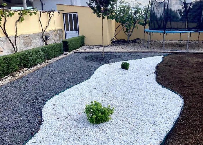 Charming House In Corticada With Balcony And Mountain View *